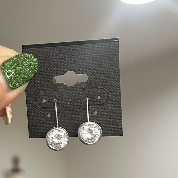 Swarovski Elements Earrings - Picture 6 of 6